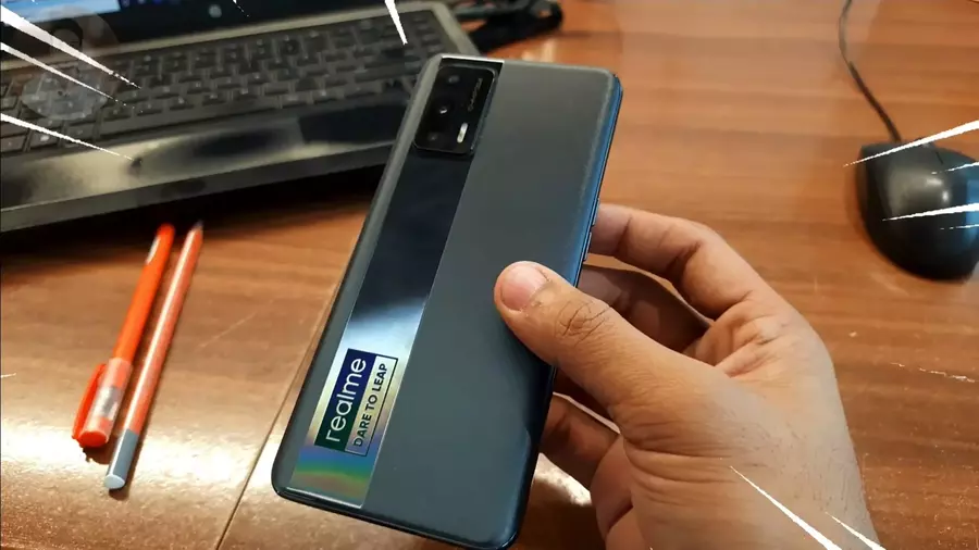 realme mobile featires